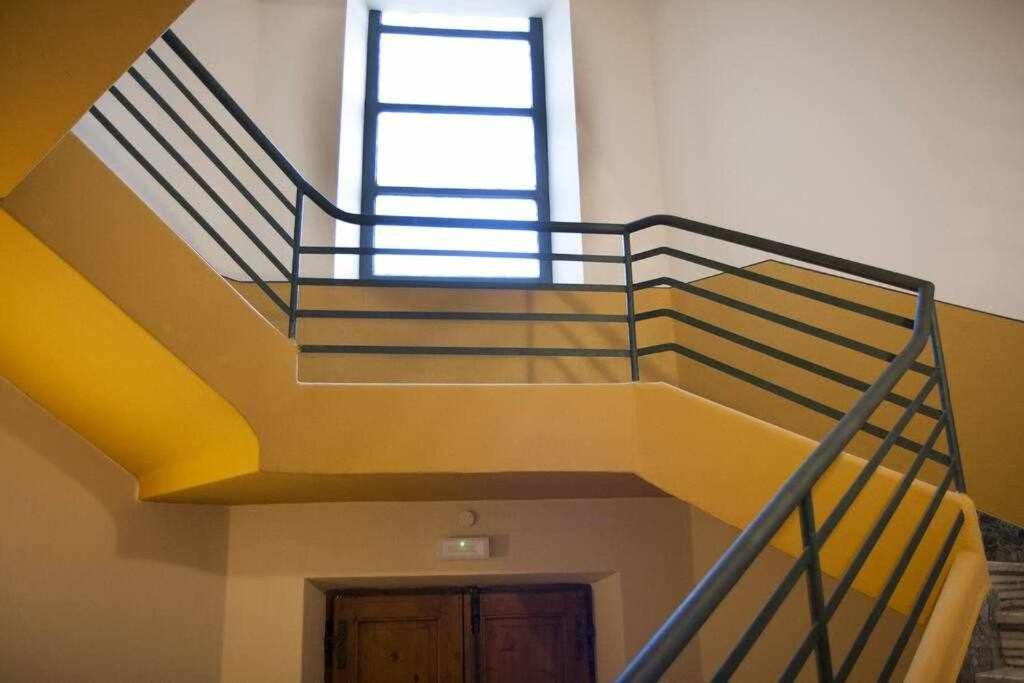 Ospitaci Appartamenti Viale Mezzetti โฟลีโญ ภายนอก รูปภาพ